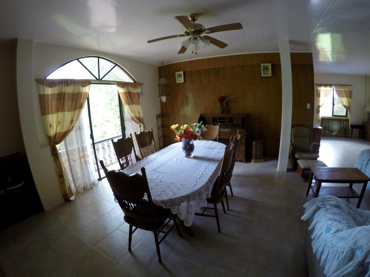 Fat Monkey Hostel Coron Exterior photo